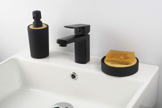 Bateria umywalkowa, wykończenie: nero