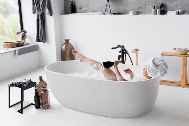 Taboret - stolik łazienkowy