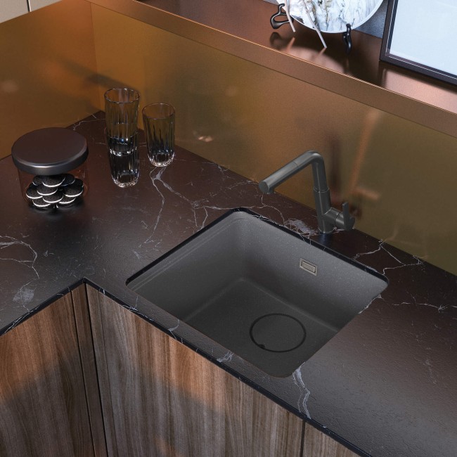 Bateria kuchenna z wyciąganą wylewką, wykończenie: titanium
