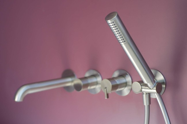 Bateria wannowa 4-otworowa podtynkowa, wykończenie: stal szczotkowana